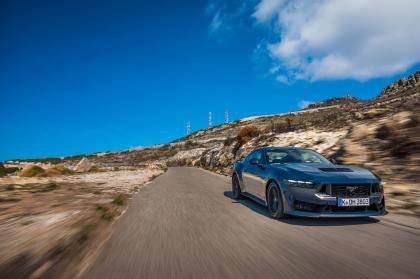 Test: Ford Mustang Dark Horse 